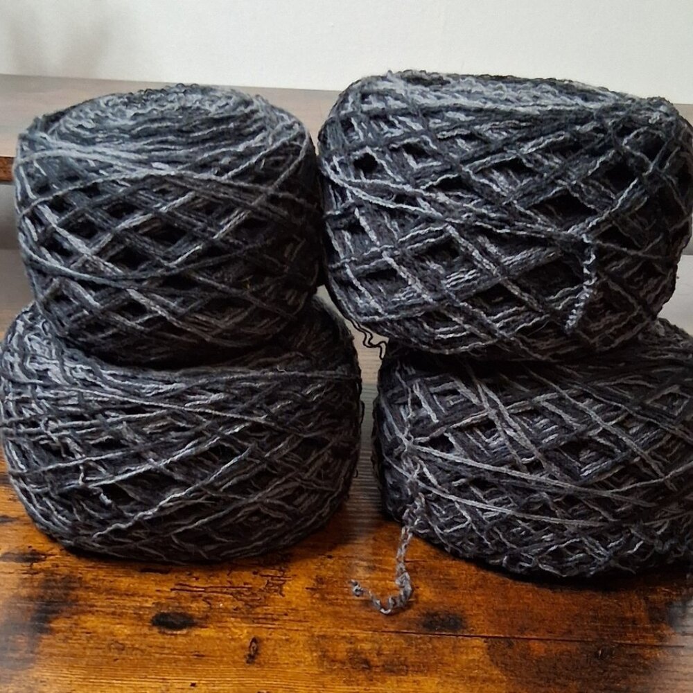 Reclaimed Black/ Grey Yarn